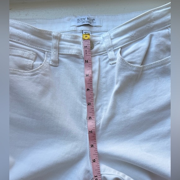 Judy Blue White Jeans Destroyed Boyfriend Sz 3/26 Mid Rise - Picture 5 of 8